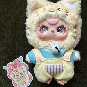 Kitten Wardrobe…Baby Three with special glitter/liquid eyes!